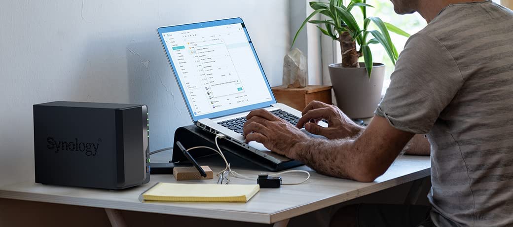 Synology 2 bay NAS DiskStation DS220+ (Diskless),Black